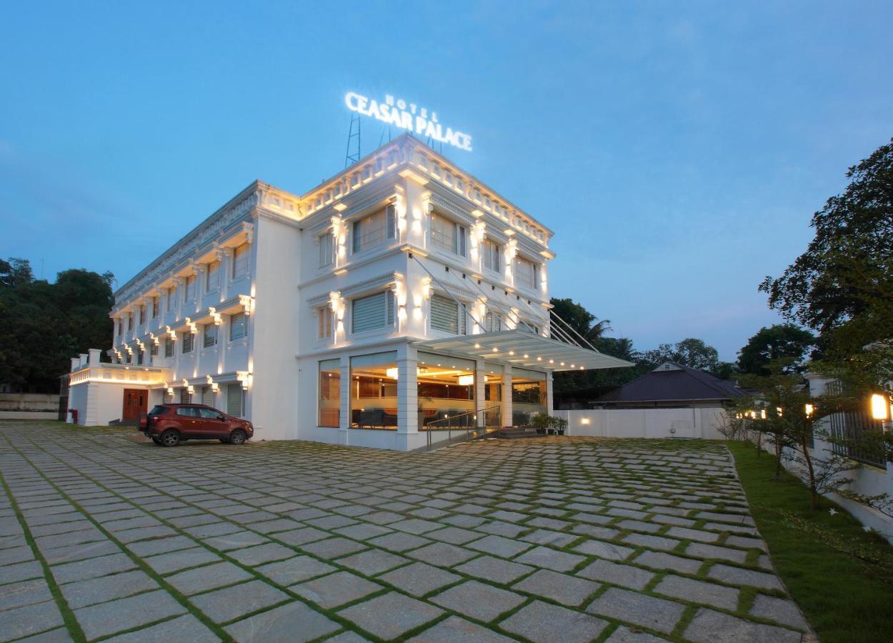 Hotel Ceasar Palace Thodupuzha Luaran gambar