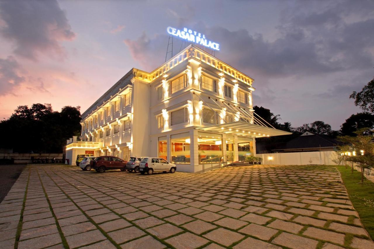 Hotel Ceasar Palace Thodupuzha Luaran gambar