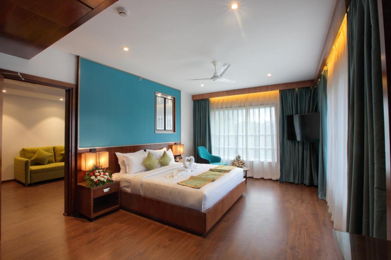 Hotel Ceasar Palace Thodupuzha Luaran gambar